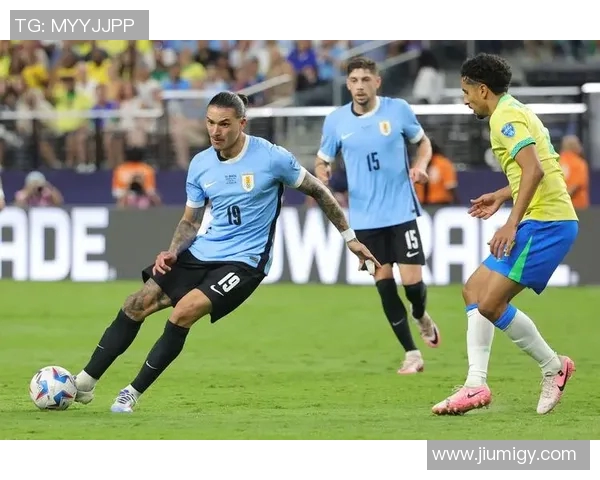 南非与乌拉圭精彩对决视频回顾赛场瞬间尽收眼底 南非与乌拉圭精彩对决视频回顾赛场瞬间尽收眼底